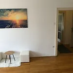Roseman - Small Open Flat In The City Centre Lejlighed