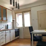 Roseman - Small Open Flat In The City Centre Apartament Lublana