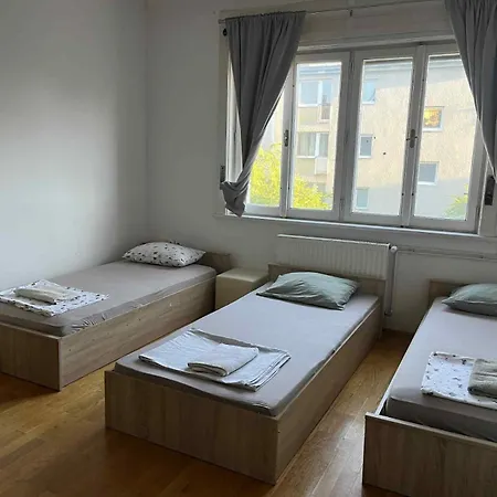 Apartament Roseman - Small Open Flat In The City Centre *