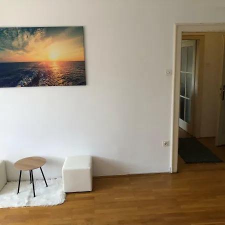 Roseman - Small Open Flat In The City Centre Apartment