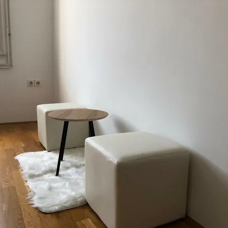 Roseman - Small Open Flat In The City Centre Apartment Ljubljana