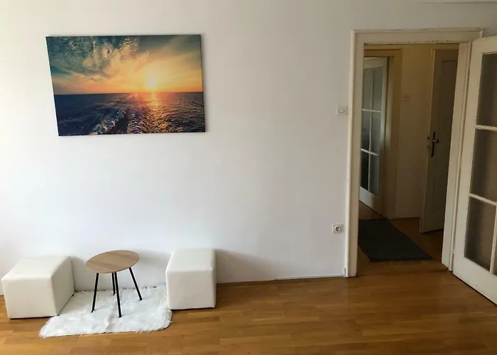 Roseman - Small Open Flat In The City Centre Lejlighed