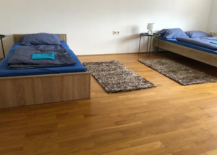 Lejlighed Roseman - Small Open Flat In The City Centre Ljubljana