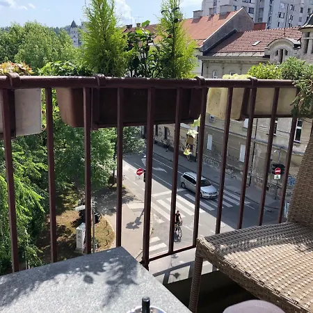 Roseman - Small Open Flat In The City Centre Lublana